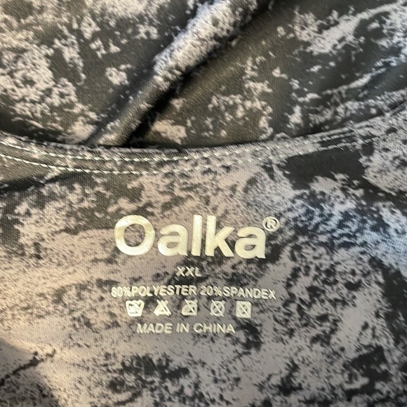 Oalka Workout Tank Top - Size XXL - Picture 5 of 9